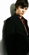 英伦帅哥&mdash;尼古拉斯&middot;霍尔特黑色风
