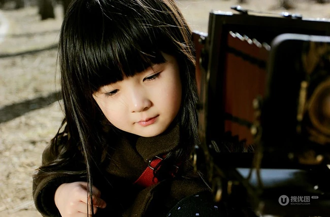 萌少女纯真的童年季外拍