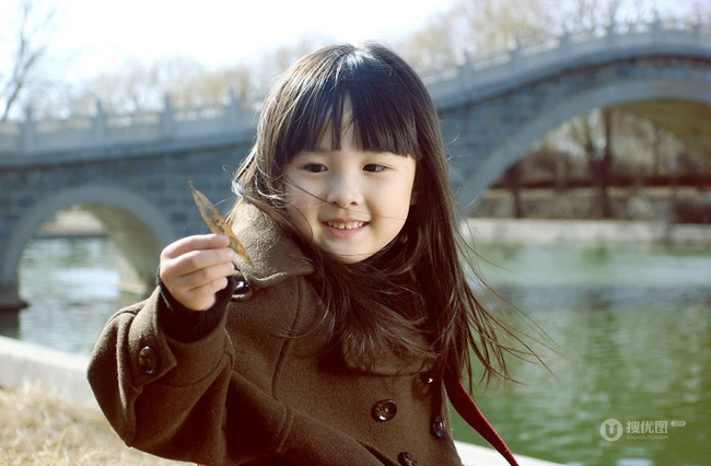 萌少女纯真的童年季外拍