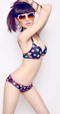 清纯明星妹子《富丹妮》时尚秀写真
