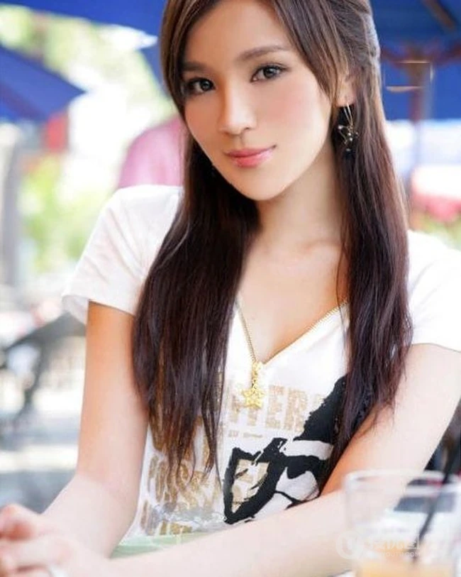 甜美邻家女孩​&mdash;王希维
