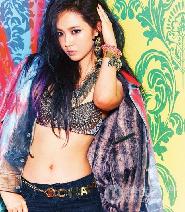 韩国组合 少女时代 最新MV《I Got a Boy》造型图组