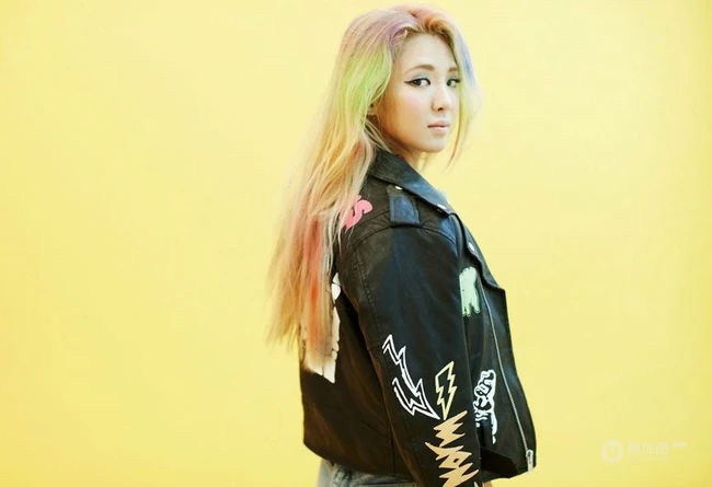 韩国组合 少女时代 最新MV《I Got a Boy》造型图组