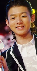 霍尊_霍尊的父亲和妈妈图片