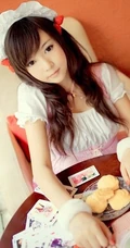 女仆装妹子图片_可爱女生女仆卖咖啡