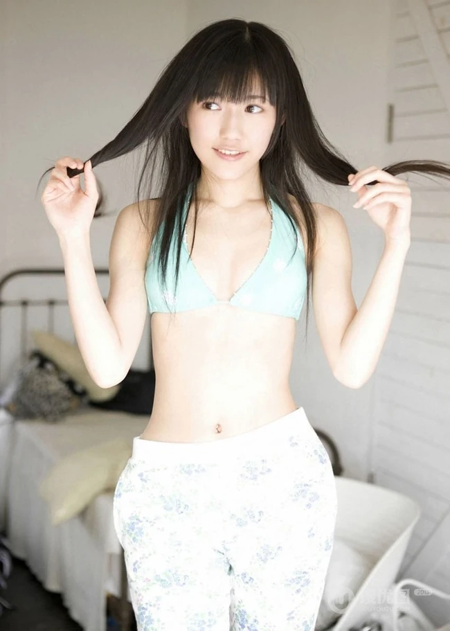 渡边麻友早年青涩写真图片