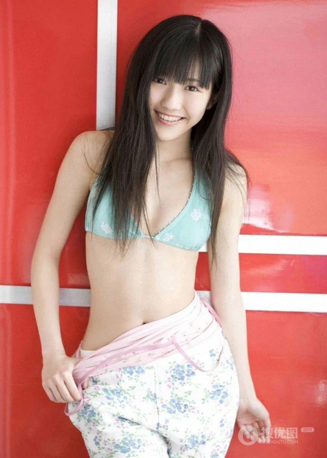 渡边麻友早年青涩写真图片