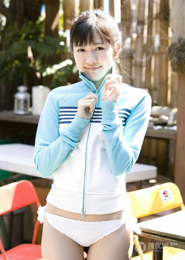 渡边麻友早年青涩写真图片