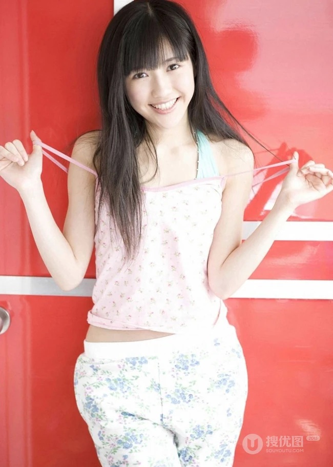 渡边麻友早年青涩写真图片