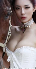 马上有女生-艾尚真马年贺岁片写真照