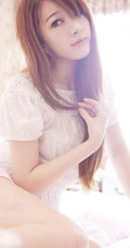 女生的紧身短裤、线条感、室内美图
