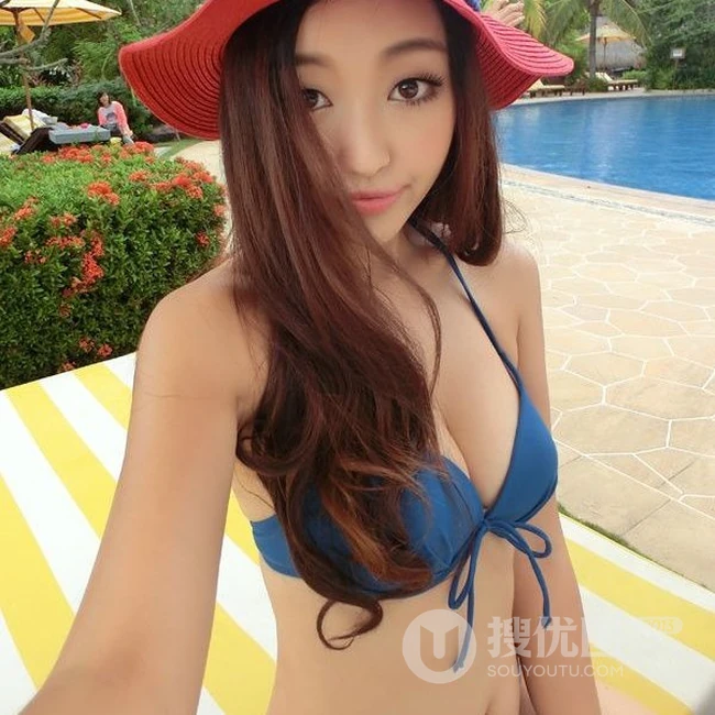 唯美沙滩泳装随拍-米莎YOYO