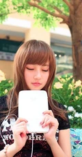 清纯女生的街拍 寻找好心情