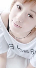 清纯唯美-长发女生室内写真套图