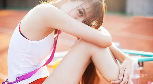 青春活力妹子 唯美户外运动写真