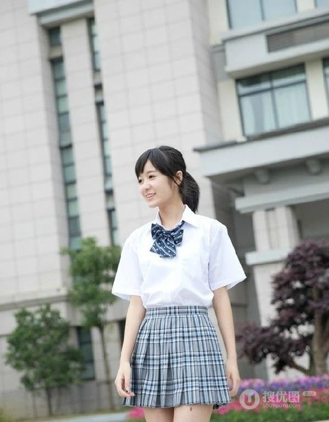可爱女生徐娇 唯美清纯校服美图