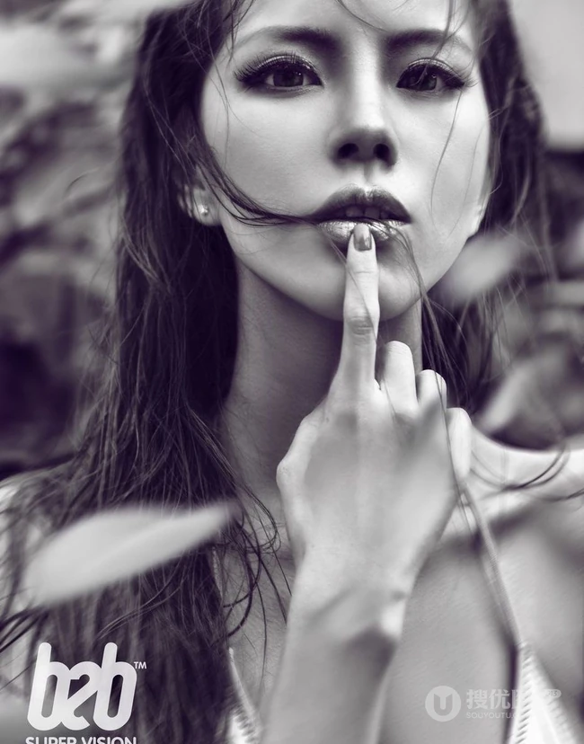 叶梓萱泳装 唯美黑白野性写真