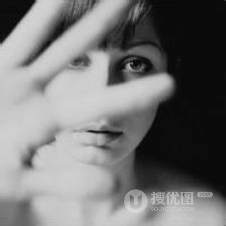 另类欧女生生黑白意境头像