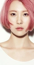 韩国女生歌手宣美 颓废优雅写真