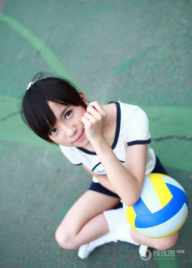 可爱女生校园青春可爱写真图片