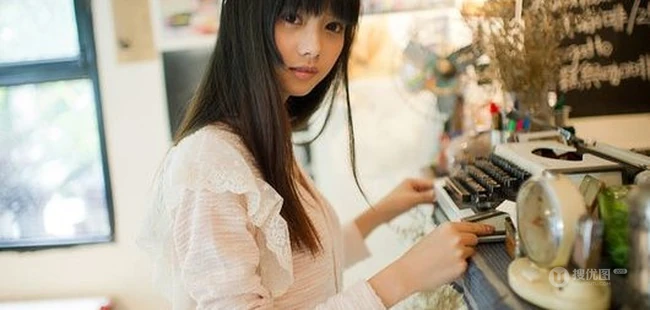 清新可爱女生 爱我生活唯美图片
