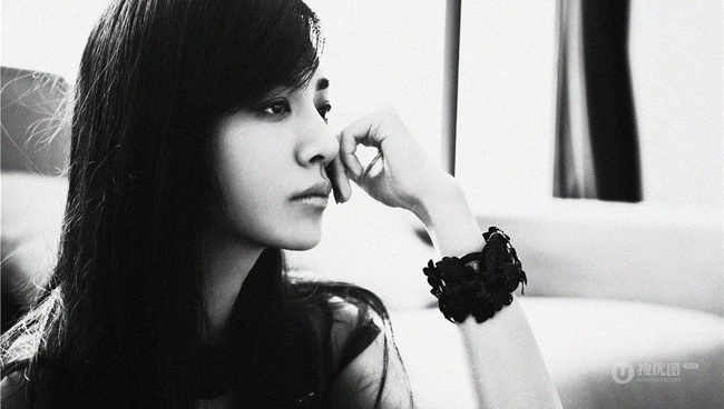 女明星王晓晨 唯美写真显气质