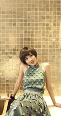 清纯唯美唐艺昕 甜美如丝写真