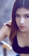 紧身裤女生模特 工厂废墟唯美写真