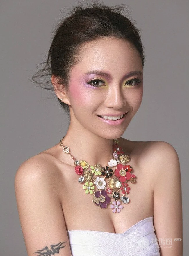 女生歌手胡灵精选唯美图片大全