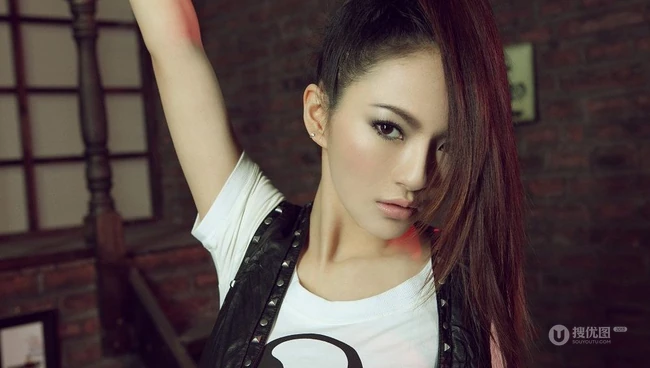女生歌手胡灵精选唯美图片大全