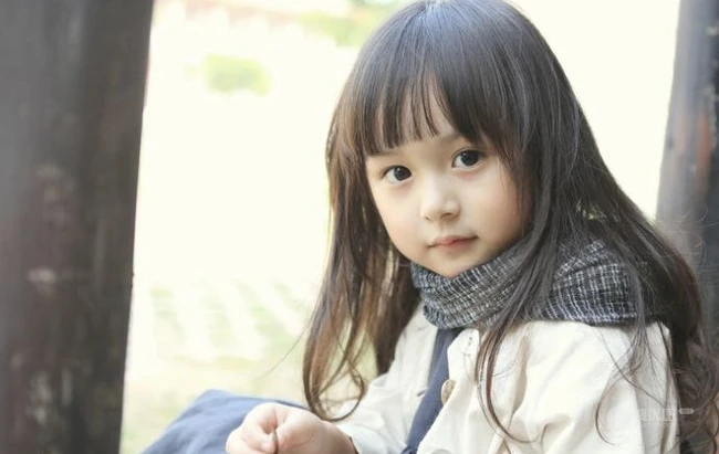 小少女，忍不住~萌出翔，萌出泪！