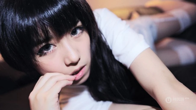 美模张怡亮眼辣的气质 唯美高清8P
