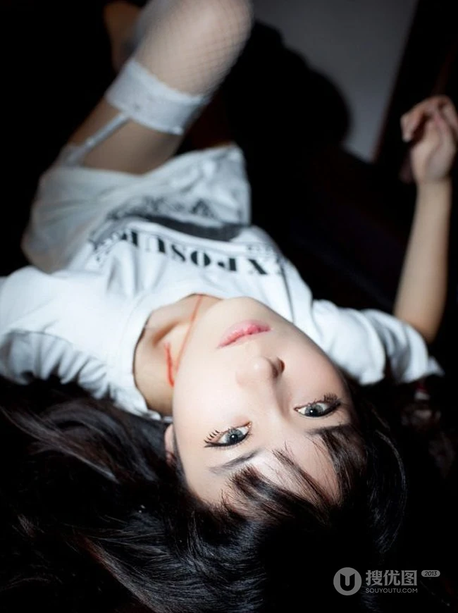 美模张怡亮眼辣的气质 唯美高清8P