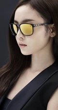 韩团具荷拉时尚代言写真 眼镜的魅力