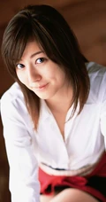 日本气质女生杉本有美厨房高清大片