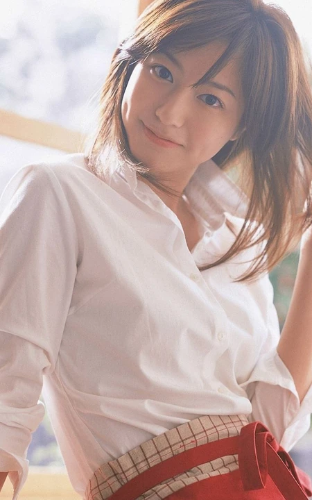 日本气质女生杉本有美厨房高清大片