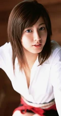 日本气质女生杉本有美厨房高清大片