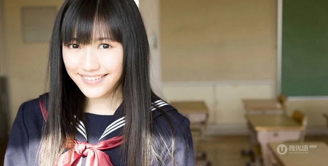 日本女生渡边麻友的校服日记