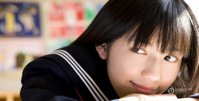 日本女生渡边麻友的校服日记