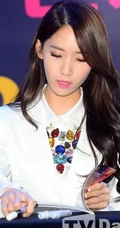 林允儿图片-少女时代允儿最新唯美写真