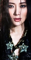 陈数湿发写真，打造极致女人味