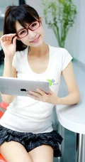 可爱女生顾平 游戏女郎顾平可爱图片