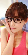 可爱女生顾平 游戏女郎顾平可爱图片