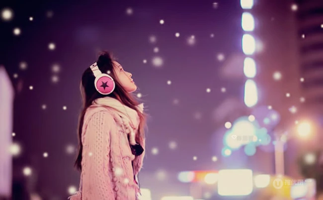 孤单的音符，跳动的心 唯女生生戴耳麦图片