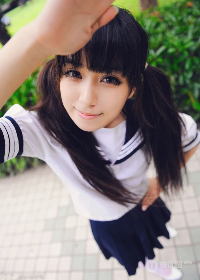 美模张怡高清可爱写真-展学生时代快乐生活