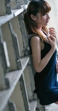 清纯学生妹-Queena废弃学校写真图片