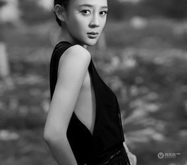 黑白魅力袁姗姗 长发唯美黑白图片