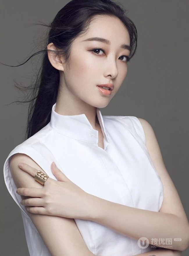 纯女生星蒋梦婕图片 展时尚都市女性魅力