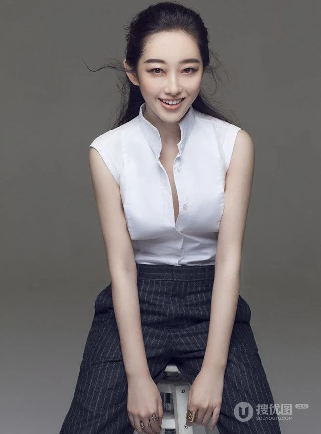 纯女生星蒋梦婕图片 展时尚都市女性魅力