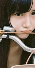 清纯萌妹米小仙女单车游玩街拍图片